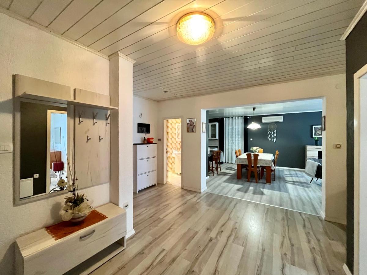 Apartments Rino Vodice Exterior photo